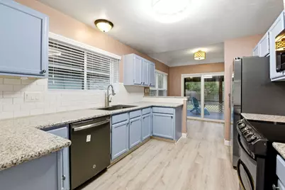 2622 S Peach Hollow Circle, Pearland, TX 77584 - Photo 19