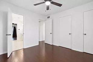 1901 S Voss Rd, Houston, TX 77057 - Photo 11