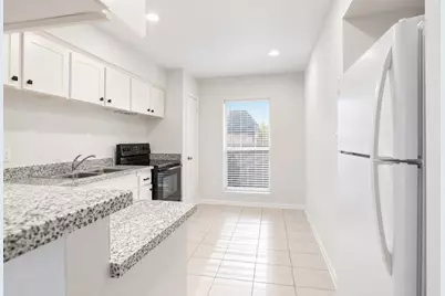 1901 S Voss Road #33, Houston, TX 77057 - Photo 9
