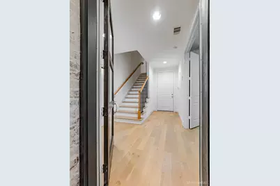 4035 Leeland Street, Houston, TX 77023 - Photo 9