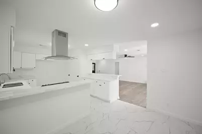 5943 Greenmont Drive, Houston, TX 77092 - Photo 11