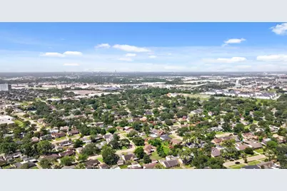 5943 Greenmont Drive, Houston, TX 77092 - Photo 37