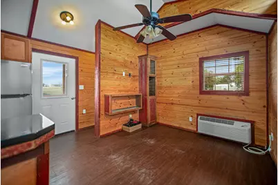 1101 W Houston Avenue, Seadrift, TX 77983 - Photo 7
