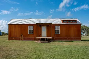 1101 W Houston Ave, Seadrift, TX 77983 - Photo 1