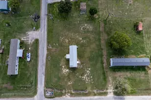 1101 W Houston Ave, Seadrift, TX 77983 - Photo 25