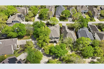 135 Hansom Trail Street, The Woodlands, TX 77382 - Photo 37