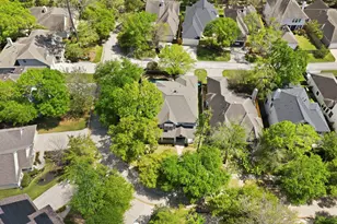 135 Hansom Trail St, The Woodlands, TX 77382 - Photo 37