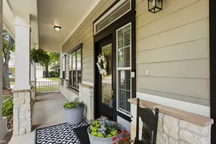 135 Hansom Trail St, The Woodlands, TX 77382 - Photo 3