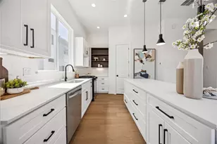 2806 Mills St, Houston, TX 77026 - Photo 9