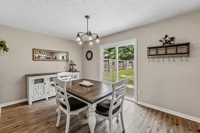 7818 Mary Katheryns Crossing, Conroe, TX 77304 - Photo 5