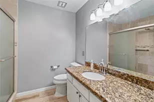 12997 Trail Hollow Dr, Houston, TX 77079 - Photo 13