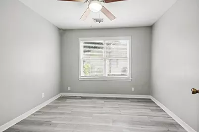 203 Chestnut Street, Lake Jackson, TX 77566 - Photo 17