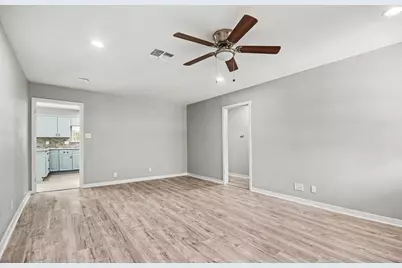 203 Chestnut Street, Lake Jackson, TX 77566 - Photo 15