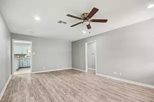 203 Chestnut St, Lake Jackson, TX 77566 - Photo 19