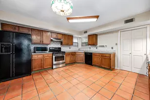 20111 Beechview Ln, Katy, TX 77449 - Photo 3