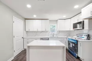 3013 Fern St, Pasadena, TX 77503 - Photo 9