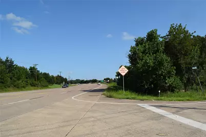 2304 Old Road, Friendswood, TX 77546 - Photo 5