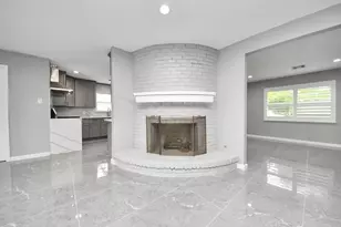 8007 Rowan Ln, Houston, TX 77036 - Photo 23