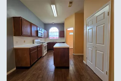 8927 Diamond Lake Lane, Houston, TX 77083 - Photo 7