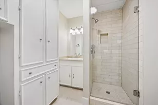 2318 Cheshire Ln, Houston, TX 77018 - Photo 17