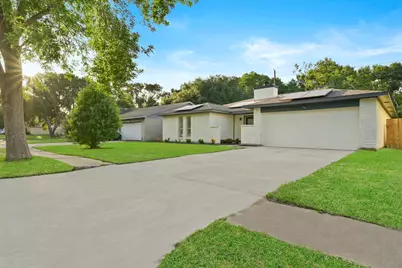 2322 Aprilmont Drive, Sugar Land, TX 77498 - Photo 31