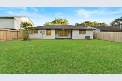 2322 Aprilmont Drive, Sugar Land, TX 77498 - Photo 37