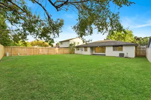 2322 Aprilmont Dr, Sugar Land, TX 77498 - Photo 27