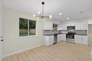 2322 Aprilmont Dr, Sugar Land, TX 77498 - Photo 13