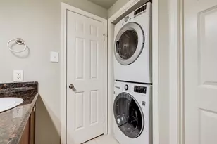 2255 Braeswood Park Dr, Houston, TX 77030 - Photo 21