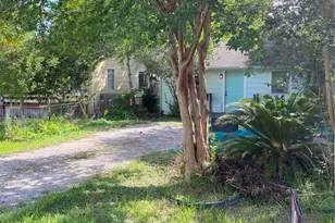 4213 Kinne St, Bacliff, TX 77518 - Photo 3