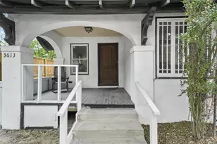 3613 Audubon Pl, Houston, TX 77006 - Photo 3