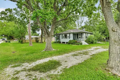 2404 Pearland Avenue, Pearland, TX 77581 - Photo 5
