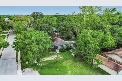2404 Pearland Avenue, Pearland, TX 77581 - Photo 7