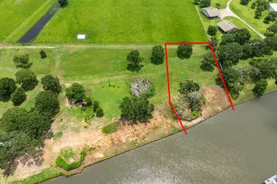 4 County Road 344, Sweeny, TX 77480 - Photo 11