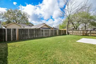 14315 Branchwater Ln, Sugar Land, TX 77498 - Photo 29