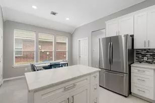 26 Heron Hollow Ct, The Woodlands, TX 77382 - Photo 11