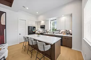527 Hillwood Hts Dr, Houston, TX 77091 - Photo 3