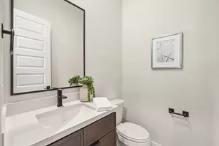 527 Hillwood Hts Dr, Houston, TX 77091 - Photo 19