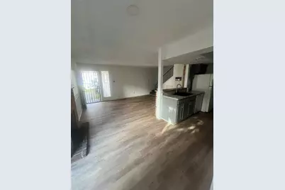 5670 Birchmont Drive #C, Houston, TX 77091 - Photo 5