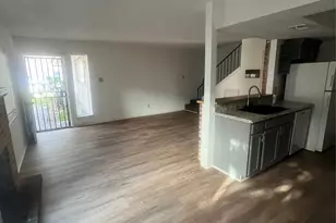 5670 Birchmont Dr, Houston, TX 77091 - Photo 5