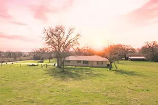 22052 Chapman Rd, Hempstead, TX 77445 - Photo 3