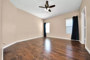 1612 Claremont Garden Cir, Houston, TX 77047 - Photo 17
