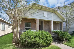 1612 Claremont Garden Cir, Houston, TX 77047 - Photo 3
