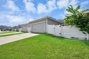 1612 Claremont Garden Cir, Houston, TX 77047 - Photo 39