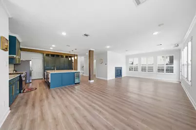 1413 Whispering Pines Drive #5, Houston, TX 77055 - Photo 9