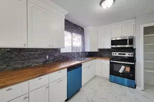 2024 Stones throw Dr, Bay City, TX 77414 - Photo 11