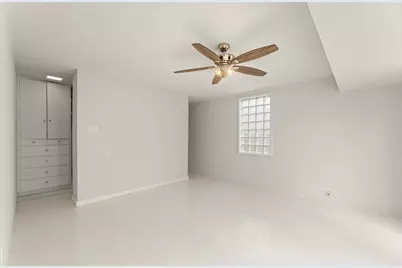 10211 Willowgrove Drive, Houston, TX 77035 - Photo 29