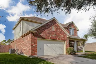 2402 Sunlight Ln, Pearland, TX 77584 - Photo 3