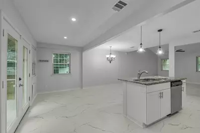 1215 Tejas Boulevard, Conroe, TX 77316 - Photo 11
