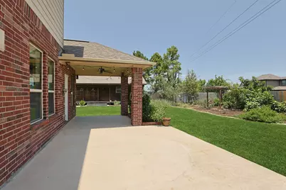 10546 Hartfield Bluff Lane, Cypress, TX 77433 - Photo 37